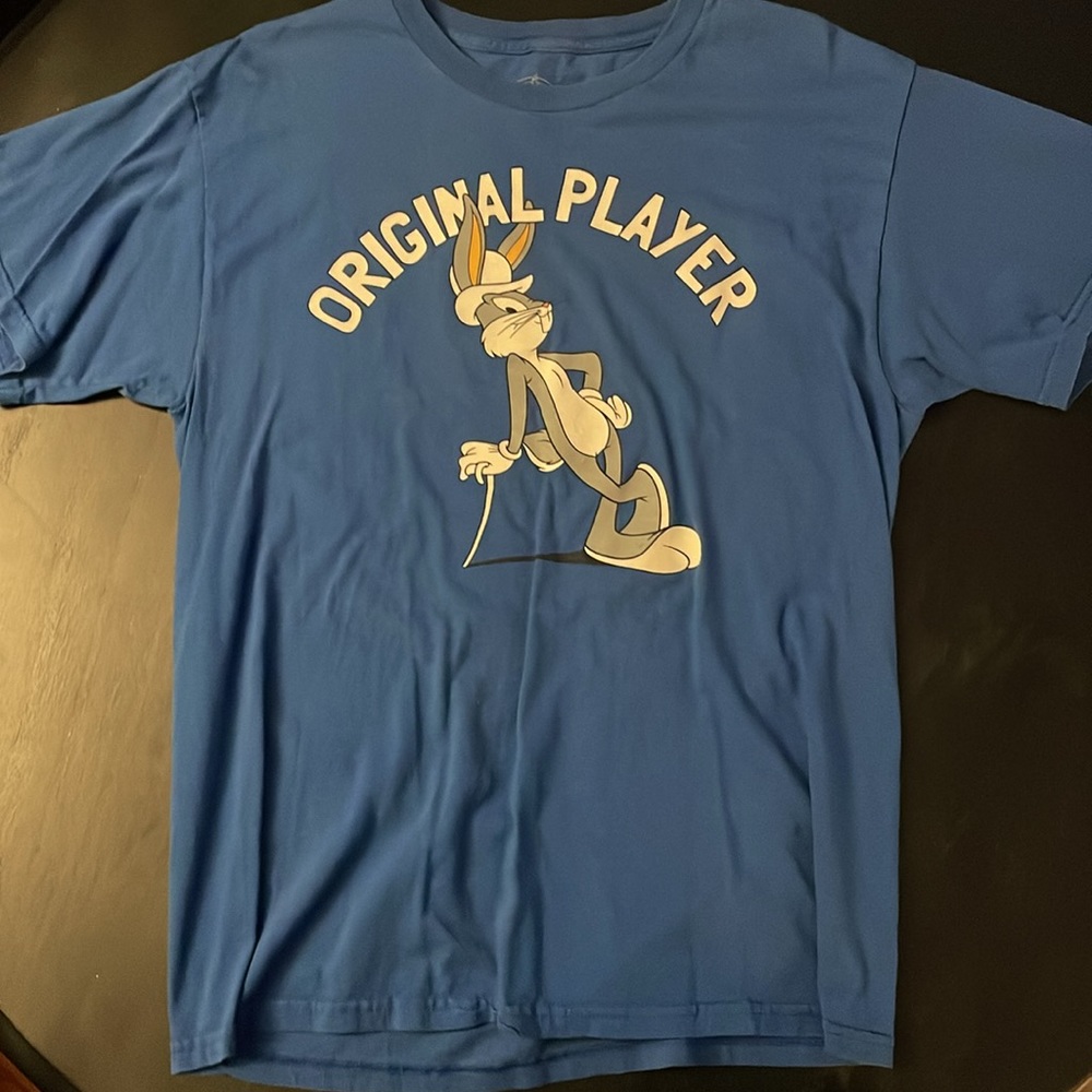 Looney Tunes t shirt size L